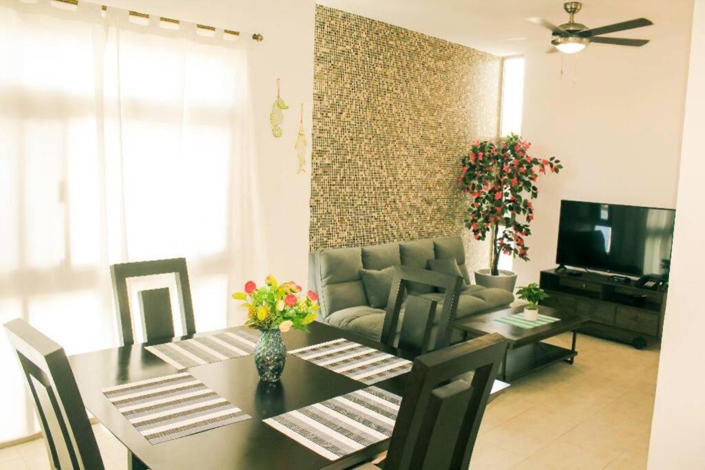 Hermoso Departamento En La Avenida Colosio Apartamento Playa del Carmen